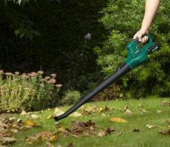 VONROC à Batterie VONROC - VPower 20V (sans Batterie Et Chargeur) - 2 Modes De Soufflage - Vitesse Max 190 Km / H -Vendite Pelouse Pro 1200x1035 1