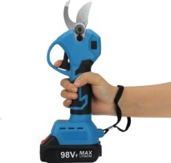 Sécateur BRAVOBRO - Sécateur - Ø30mm - Électrique Ergonomique - Avec 2 Batteries - Pour Batterie Makita 18V - Pour Couper Et Tailler Les Branches Dans Les Vergers - Blauw -Vendite Pelouse Pro 1200x1140