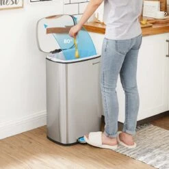 Songmics Poubelle, Poubelle, 50 Litres, Poubelle à Pédale En Acier, Poubelle Intérieure En Plastique, Avec Couvercle à Charnière, Fermeture Amortie, Hermétique, Pour La Cuisine, Argent LTB050E01 -Vendite Pelouse Pro 1200x1200 1220