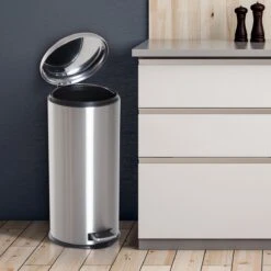 HOMCOM Poubelle à Pédale Poubelle Avec Poubelle à Pédale Poubelle Avec Couvercle Rabattable 30 L 851-013 21 HOMCOM Poubelle à Pédale Poubelle Avec Poubelle à Pédale Poubelle Avec Couvercle Rabattable 30 L 851-013 -Vendite Pelouse Pro 1200x1200 1330