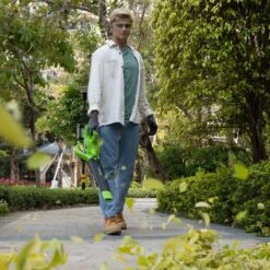 SOUFFLEUR À FEUILLES À BATTERIE GREENWORKS 48 VOLTS (2X24 VOLTS) -Vendite Pelouse Pro 1200x1200 1369