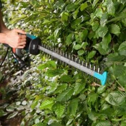 Taille-haie électrique GARDENA EasyCut 420/45 - 420 Watt - Longueur De La Lame 45cm -Vendite Pelouse Pro 1200x1200 139