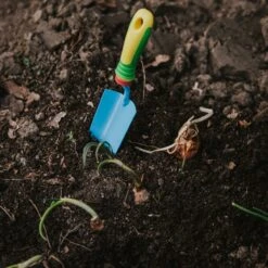 Holtaz Garten Set Outils De Jardin Ensemble De Jardin 4 Pièces Enfants - Râteau - Pelle - Pelle à Main - Râteau à Main -Vendite Pelouse Pro 1200x1200 1581