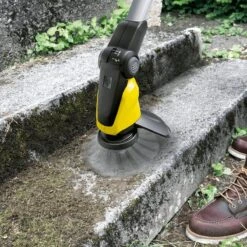 Onirique - Désherbeur électrique - Désherbeur - Désherbant - Performance Surfacique Par Charge De Batterie 15 M² - Manche Télescopique - Tête De Nettoyage Inclinable - Max 2800 Tr/min - 18V -Vendite Pelouse Pro 1200x1200 1605