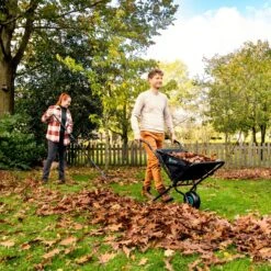 Ensemble D'outils De Outils De Jardin VONROC 4 En 1, Système V- Fix , Avec Râteau à Feuilles, Balai, Houe Et Cultivateur - Acier Enduit De Poudre 8 Ensemble D'outils De Outils De Jardin VONROC 4 En 1, Système V- Fix , Avec Râteau à Feuilles, Balai, Houe Et Cultivateur - Acier Enduit De Poudre -Vendite Pelouse Pro 1200x1200 1691