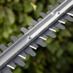 Taille-haie électrique GARDENA EasyCut 450/50 - 450 Watt - Longueur De La Lame 50 Cm -Vendite Pelouse Pro 1200x1200 189