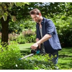 Taille-haie électrique GARDENA EasyCut 450/50 - 450 Watt - Longueur De La Lame 50 Cm -Vendite Pelouse Pro 1200x1200 191