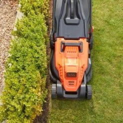 Black & Decker Black & Decker BEMW481ES Tondeuse à Gazon Poussée Secteur Orange -Vendite Pelouse Pro 1200x1200 230
