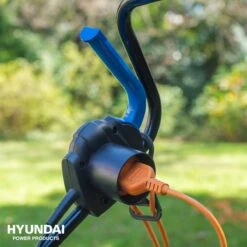 Tondeuse à Gazon Hyundai 1200W 32 Cm - 3 Hauteurs De Coupe - Poignée De Transport Centrale - Pour Pelouse < 300 M2 -Vendite Pelouse Pro 1200x1200 371