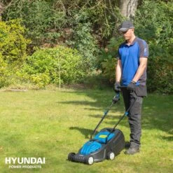 Tondeuse à Gazon Hyundai 1200W 32 Cm - 3 Hauteurs De Coupe - Poignée De Transport Centrale - Pour Pelouse < 300 M2 -Vendite Pelouse Pro 1200x1200 373
