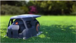 Black & Decker BLACK+DECKER BCRMW123-QW Robot Tondeuse Avec Autonettoyant - 12V - 18cm - Robot Domestique Inclus -Vendite Pelouse Pro 1200x680