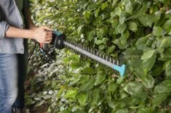 Taille-haie électrique GARDENA EasyCut 420/45 - 420 Watt - Longueur De La Lame 45cm -Vendite Pelouse Pro 1200x799 11