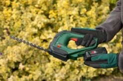 Cisaille à Arbustes Et à Gazon à Batterie Bosch AdvancedShear 18V-10 - Incl. Lame De Cisaille à Arbustes (20 Cm) Et Lame De Cisaille à Herbe (10 Cm) - Avec Batterie 18 V Et Chargeur -Vendite Pelouse Pro 1200x799 2