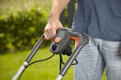 Gardena PowerMax 1200/32 Tondeuse à Gazon Poussée Secteur Noir, Bleu -Vendite Pelouse Pro 1200x799 22