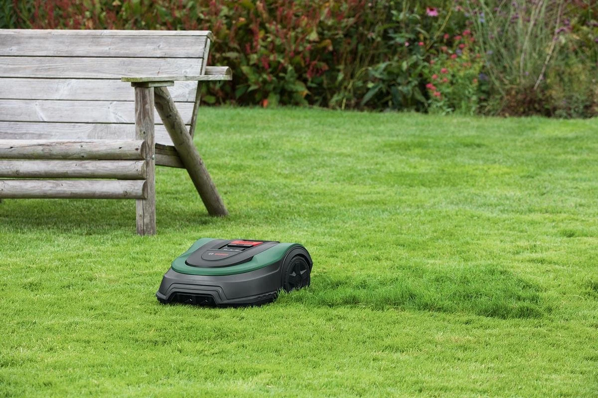 Tondeuse Robotique Bosch Indego S 500 - Pour Les Pelouses Jusqu'à 500 M2 - Incl. Borne De Recharge Et Accessoires 11 Tondeuse Robotique Bosch Indego S 500 - Pour Les Pelouses Jusqu'à 500 M2 - Incl. Borne De Recharge Et Accessoires – Image 11