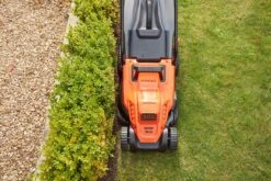 Black & Decker Tondeuse à Gazon BLACK + DECKER BEMW471ES-QS - 1600W - 38cm - Filaire -Vendite Pelouse Pro 1200x800 82