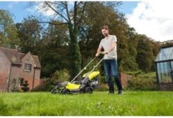 RYOBI ONE+ Pack Tondeuse Sans Fil 18V + Tondeuse RLM1833BLT1825M : Tondeuse RLM18X33B40 Et Tondeuse OLT1825M OFFERTES -Vendite Pelouse Pro 1200x820 4