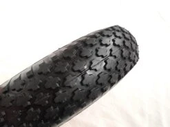 Benson Roue De Brouette Roue De Chariot Roue De Chariot Avec Le Pneu 3.00-4 | Diamètre Du Trou D'axe 20 Mm Roulement à Rouleaux | Hauteur De Roue 26 Cm -Vendite Pelouse Pro 1200x900 24