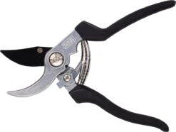 Black & Decker BLACK+DECKER Set Outils De Jardin 4 Pièces - Tapis De Sol, Sécateur, Pelle Et Griffe De Jardin - Capacité De Coupe De 13 Mm - Zwart/ Oranje 19 Black & Decker BLACK+DECKER Set Outils De Jardin 4 Pièces - Tapis De Sol, Sécateur, Pelle Et Griffe De Jardin - Capacité De Coupe De 13 Mm - Zwart/ Oranje -Vendite Pelouse Pro 1200x902 3