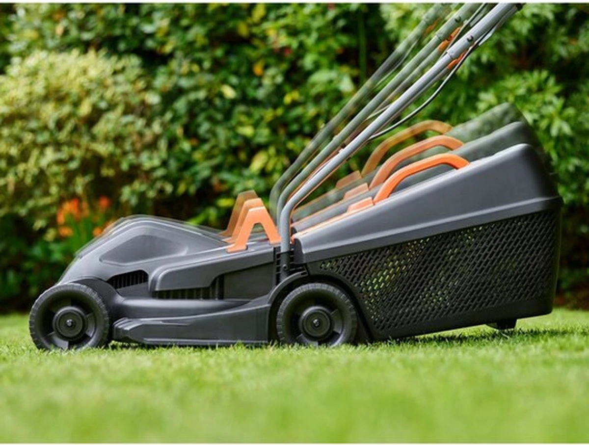 Black & Decker Black & Decker BEMW351-QS Tondeuse à Gazon Marcher Derrière Un Tracteur Tondeuse Noir, Orange 9 Black & Decker Black & Decker BEMW351-QS Tondeuse à Gazon Marcher Derrière Un Tracteur Tondeuse Noir, Orange – Image 9