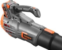 Batterie Souffleur De Feuilles FUXTEC 20V - Set Avec 2 Batteries (2Ah) Et Chargeur (1A) -Vendite Pelouse Pro 1200x974 1