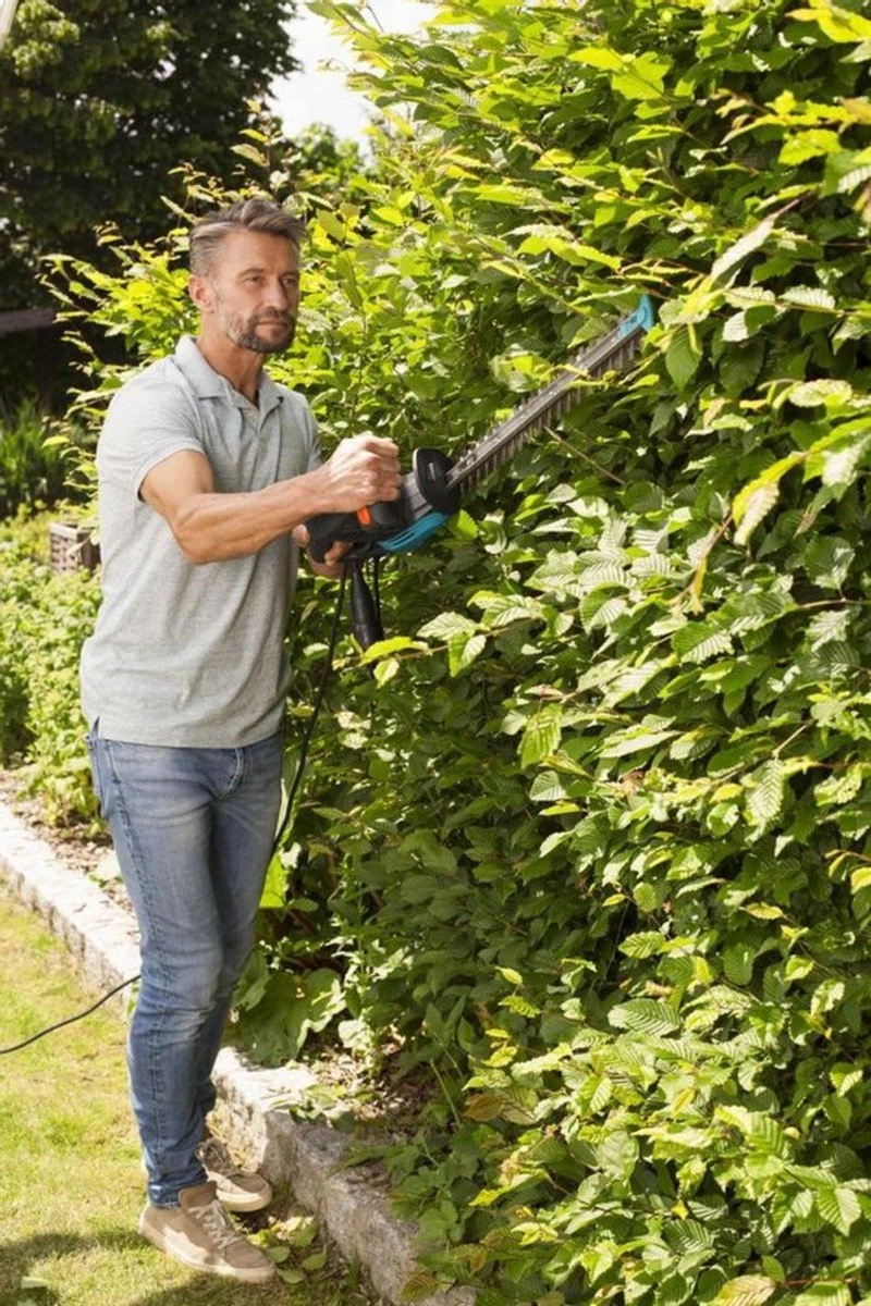 Taille-haie électrique GARDENA EasyCut 500/55 - 500 Watt - Longueur De La Lame 55cm 10 Taille-haie électrique GARDENA EasyCut 500/55 - 500 Watt - Longueur De La Lame 55cm – Image 10