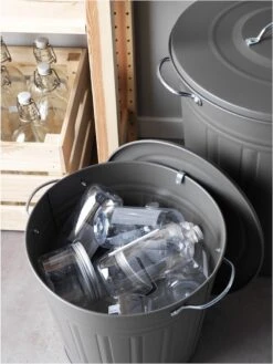 Poubelle élégante Avec Couvercle En Bambou - Brosse De Toilette Et Distributeur De Savon Inclus - Noir / Bambou - Klein Taille - 3L - Poubelle De Salle De Bain / Toilette / Cuisine / Bureau -Vendite Pelouse Pro 900x1200 18